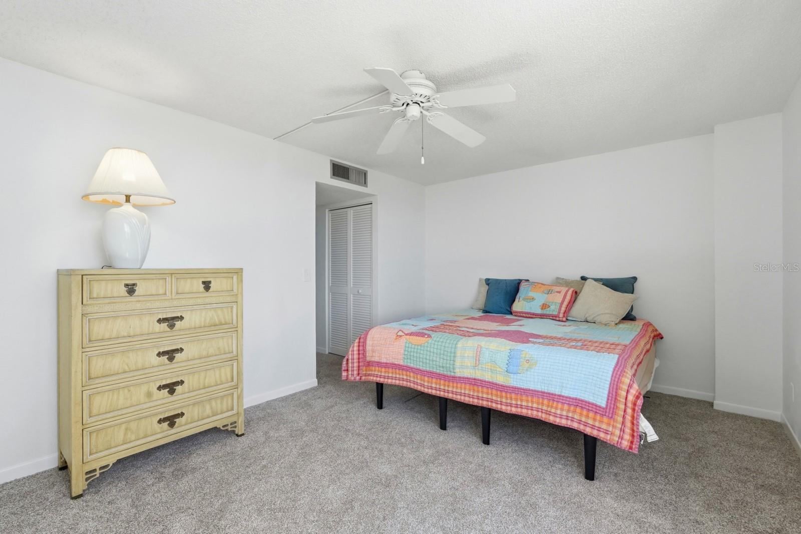 OCEANS TWO - Residential