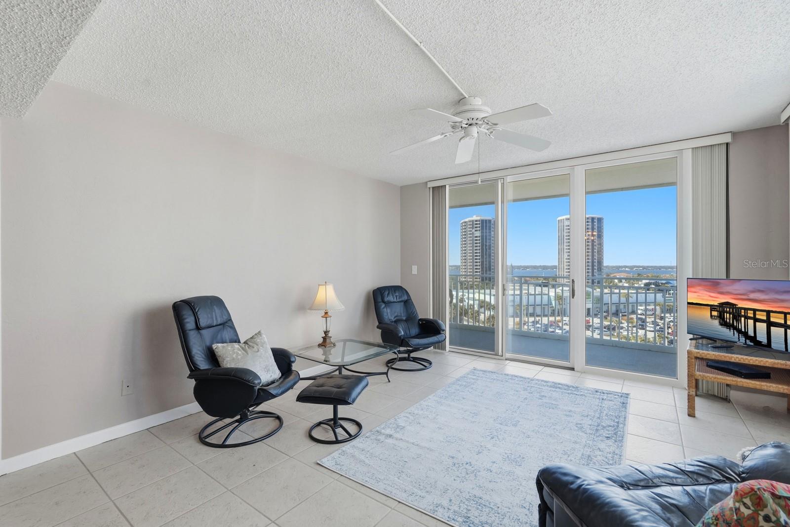 OCEANS TWO - Residential