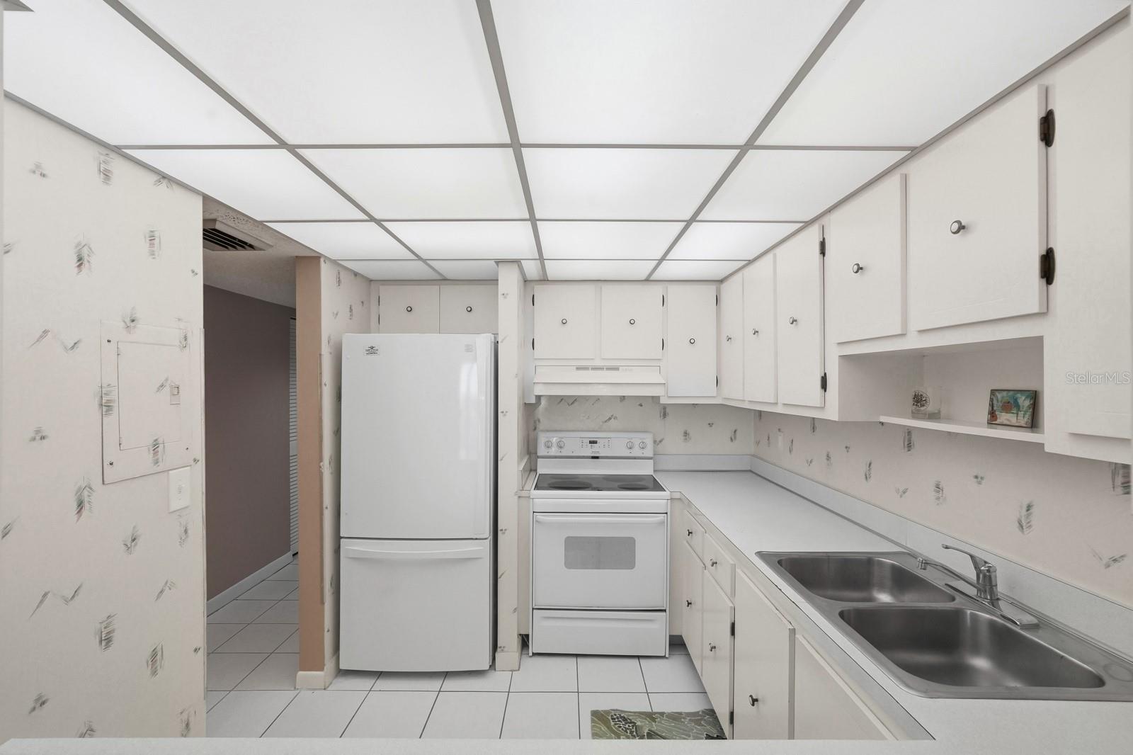 OCEANS TWO - Residential