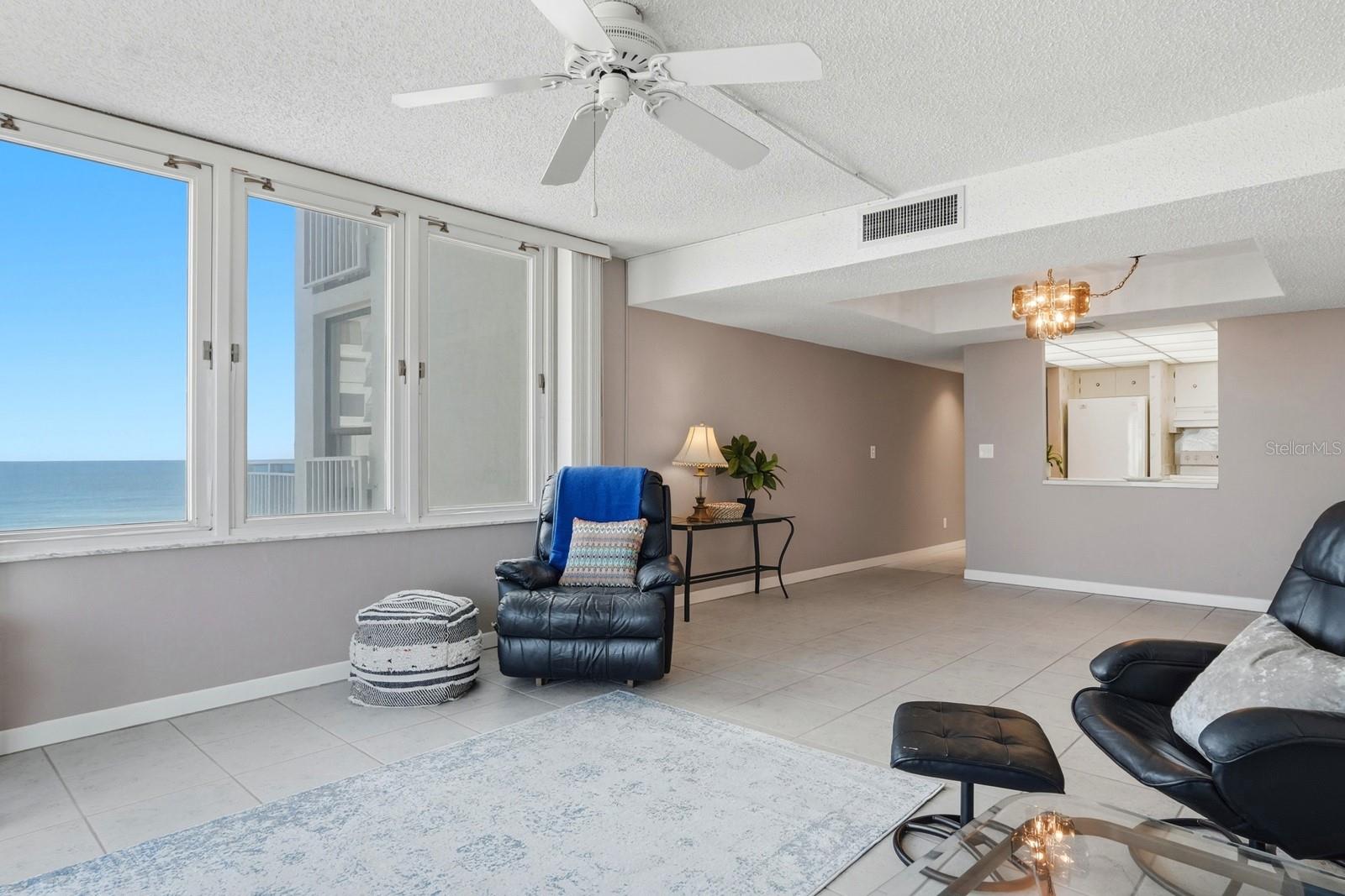 OCEANS TWO - Residential