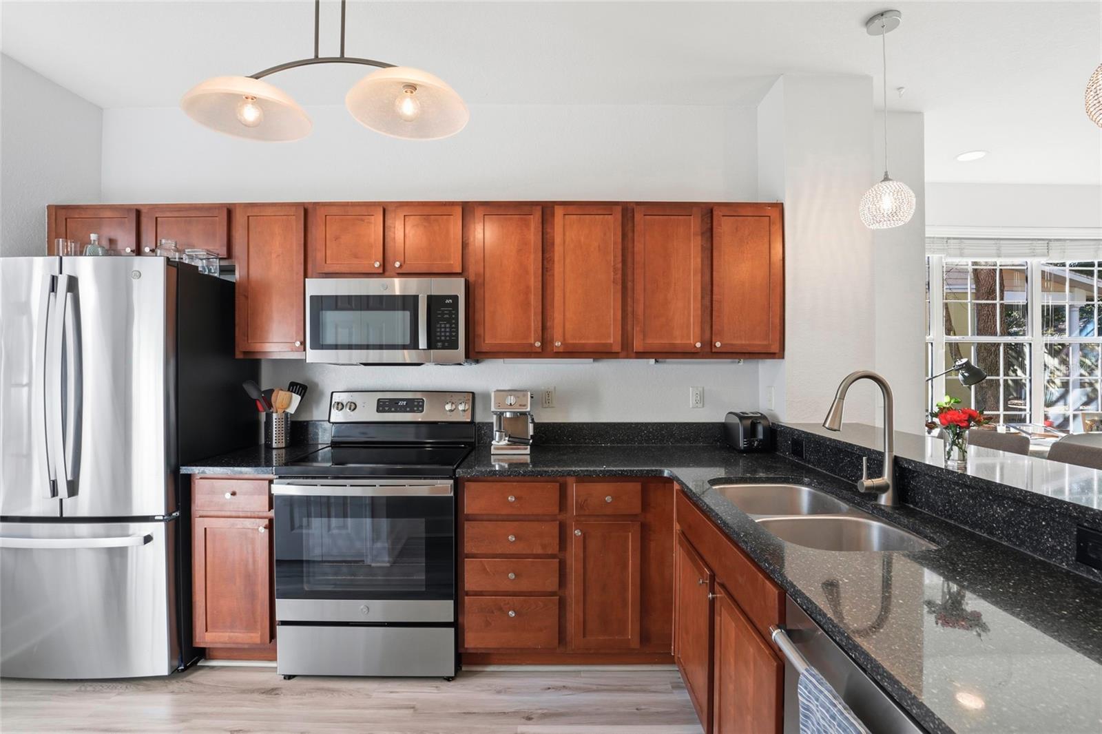 2508 SW 35TH PLACE O85