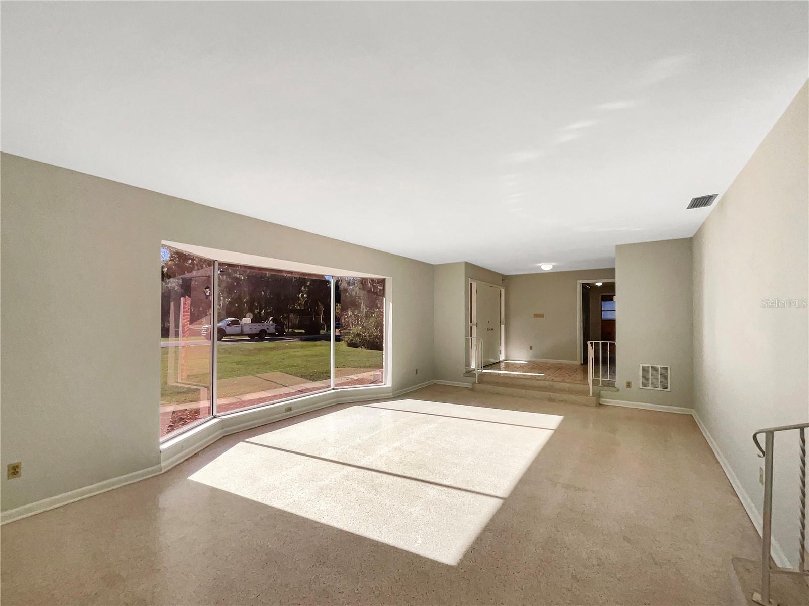 5250 TIMBERLANE ROAD