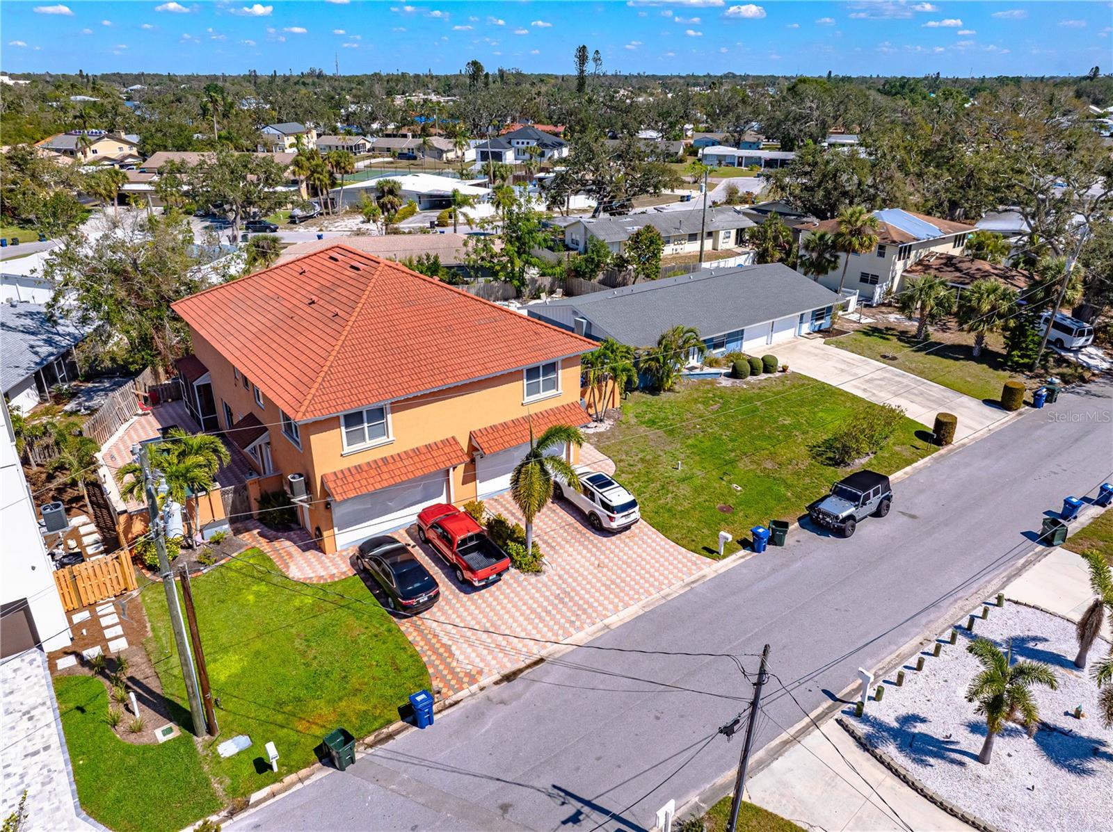 MONTCLAIR VILLAS - Residential Income