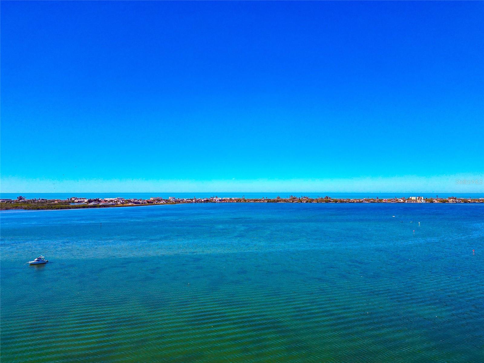 OXFORD MANOR - Residential