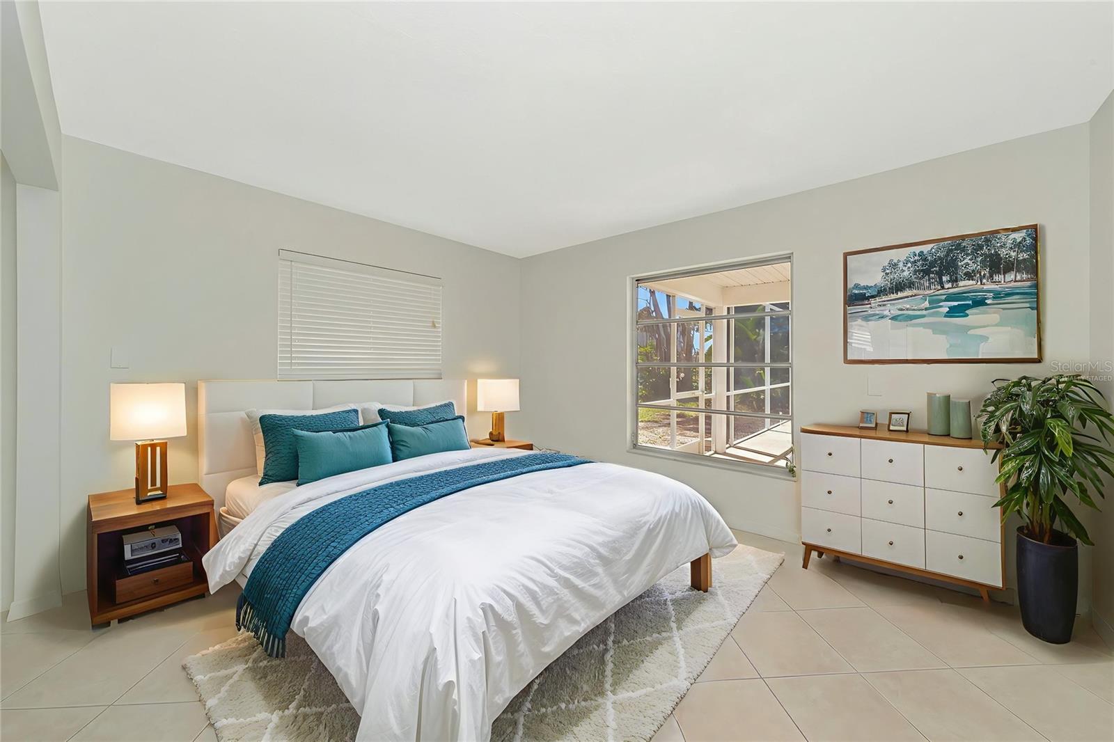 OXFORD MANOR - Residential