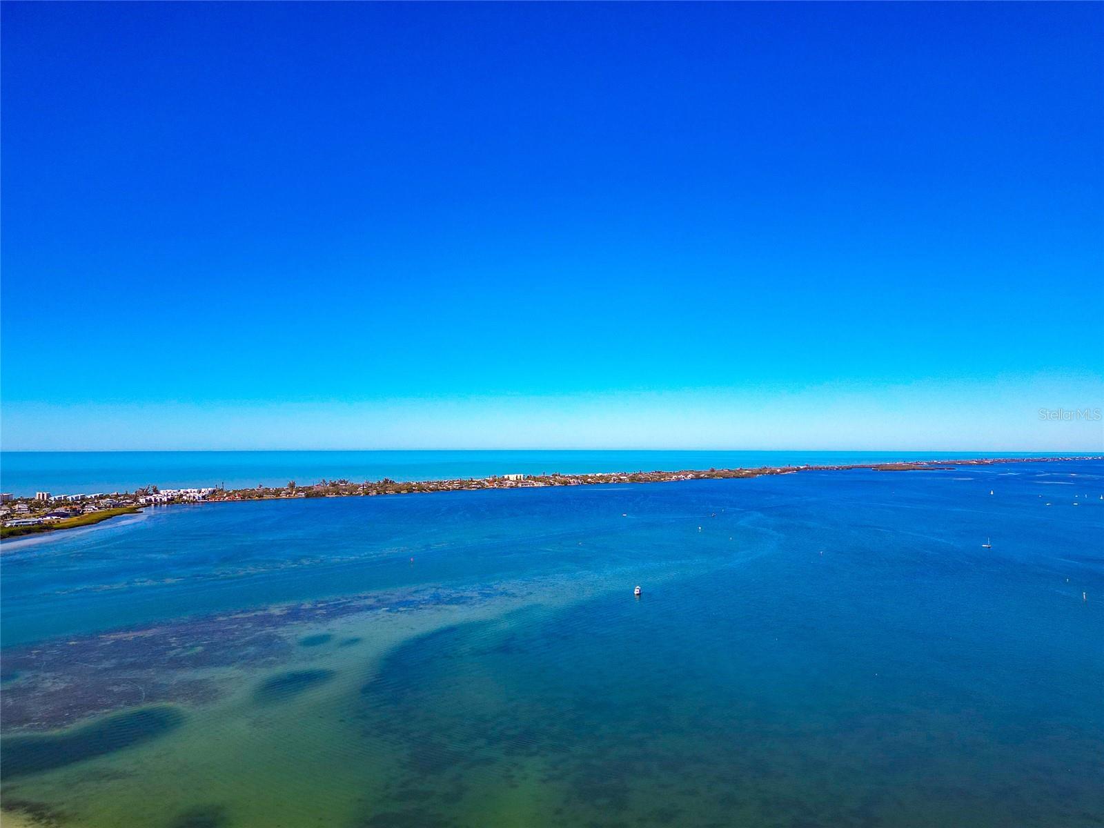 OXFORD MANOR - Residential