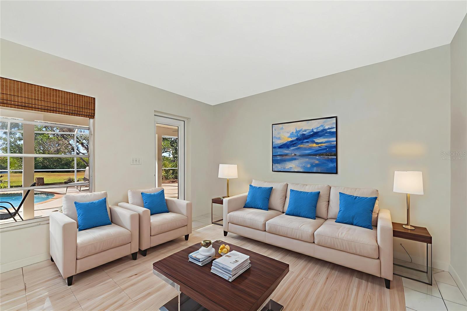 OXFORD MANOR - Residential