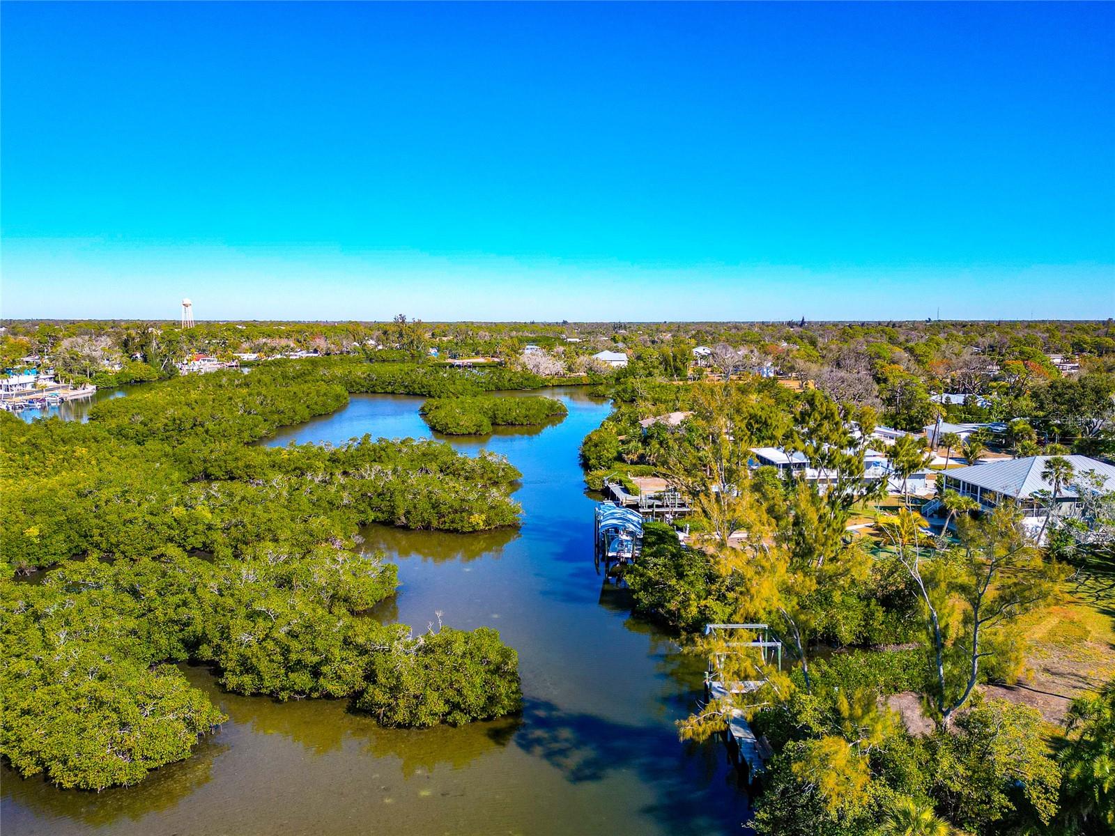 OXFORD MANOR - Residential