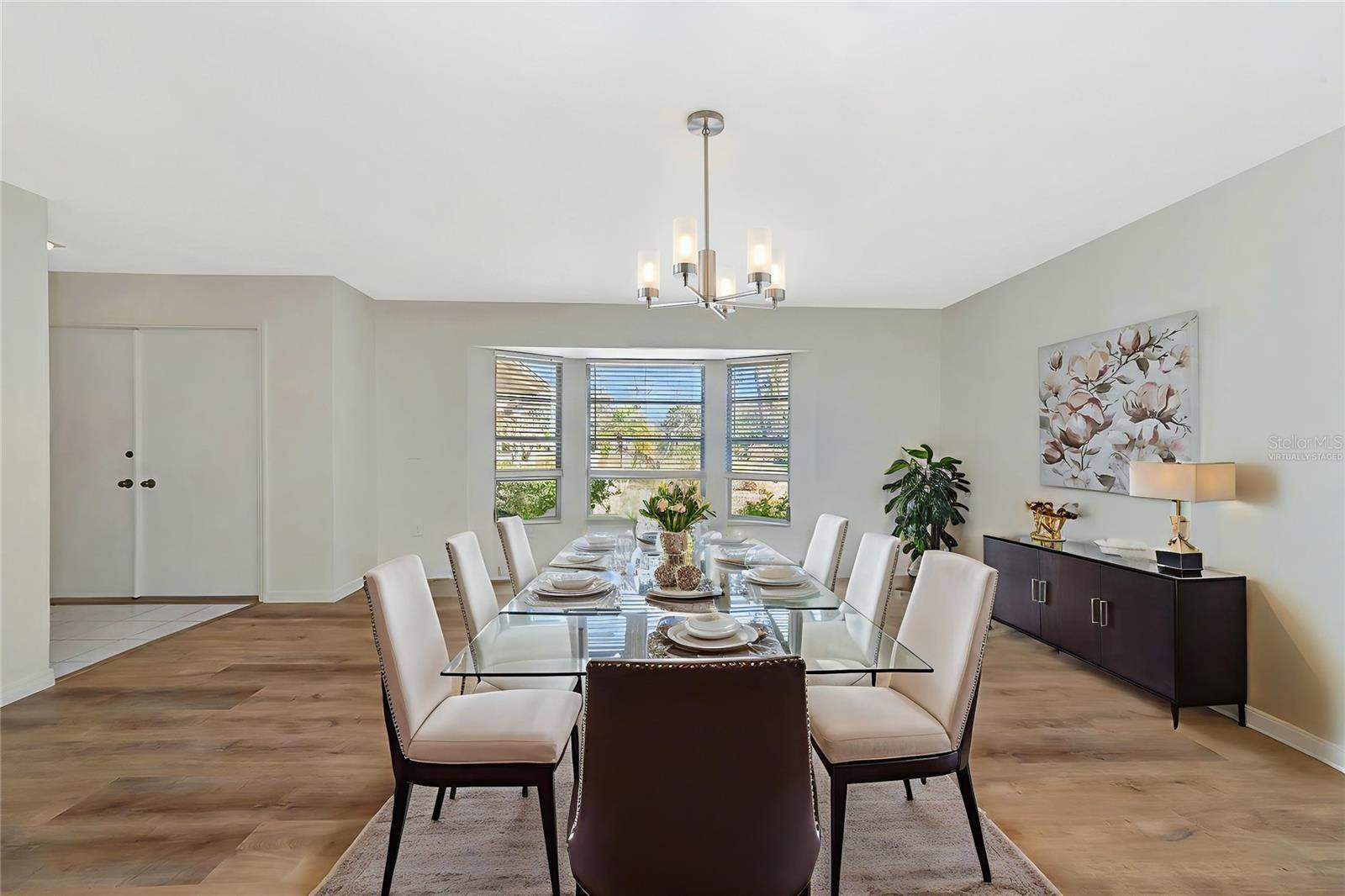 OXFORD MANOR - Residential