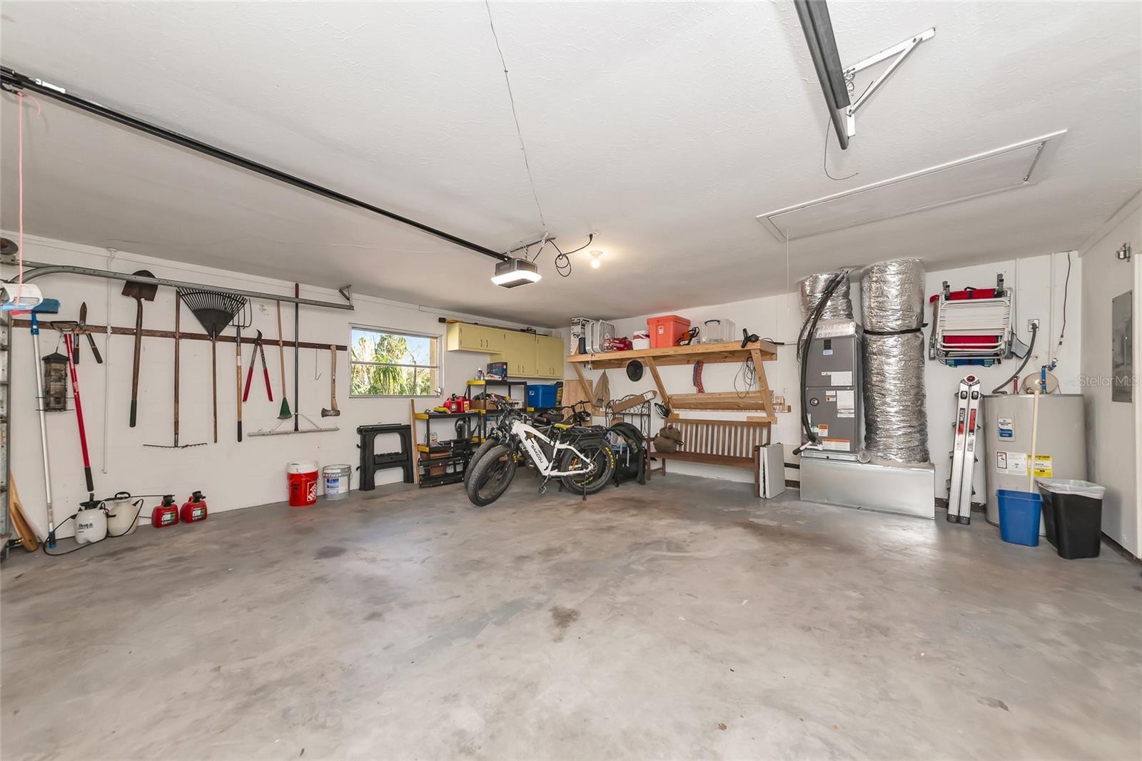 OXFORD MANOR - Residential