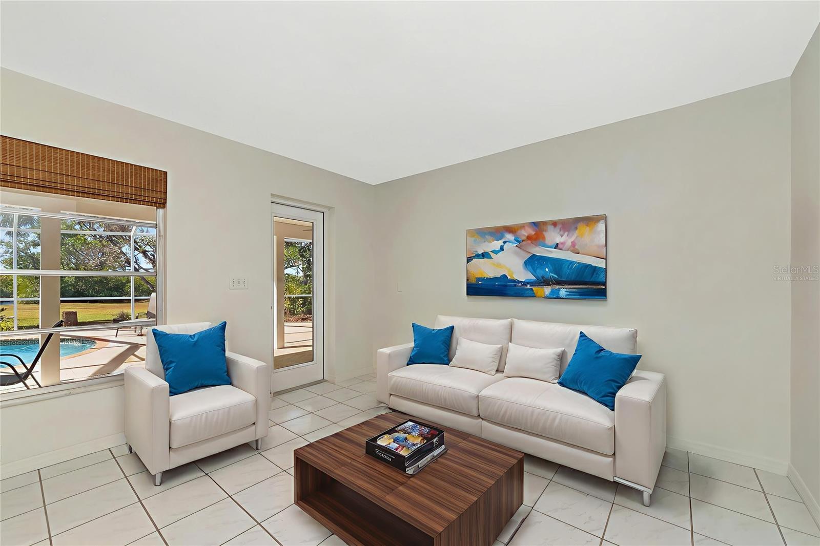 OXFORD MANOR - Residential