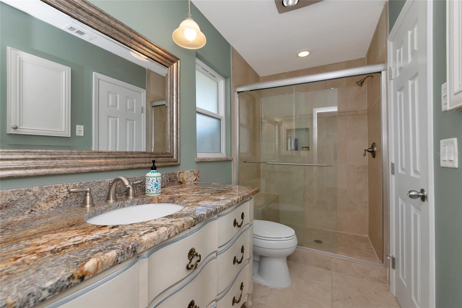 OXFORD MANOR - Residential