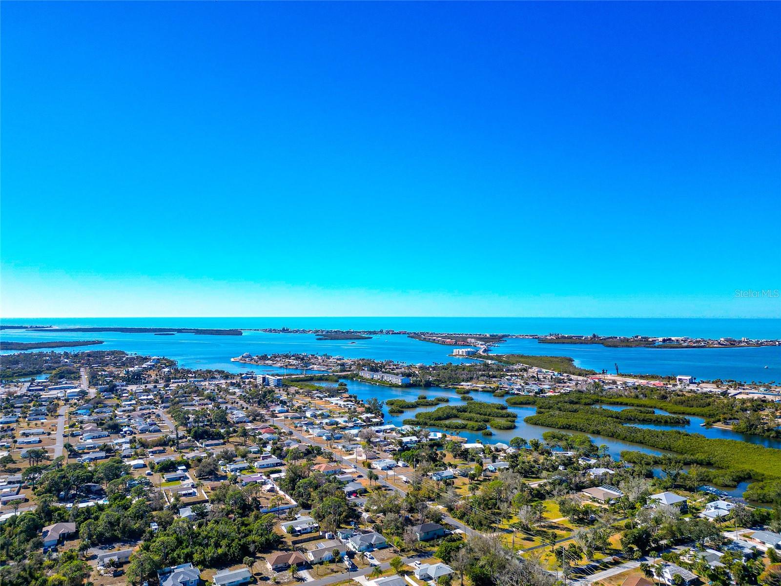 OXFORD MANOR - Residential