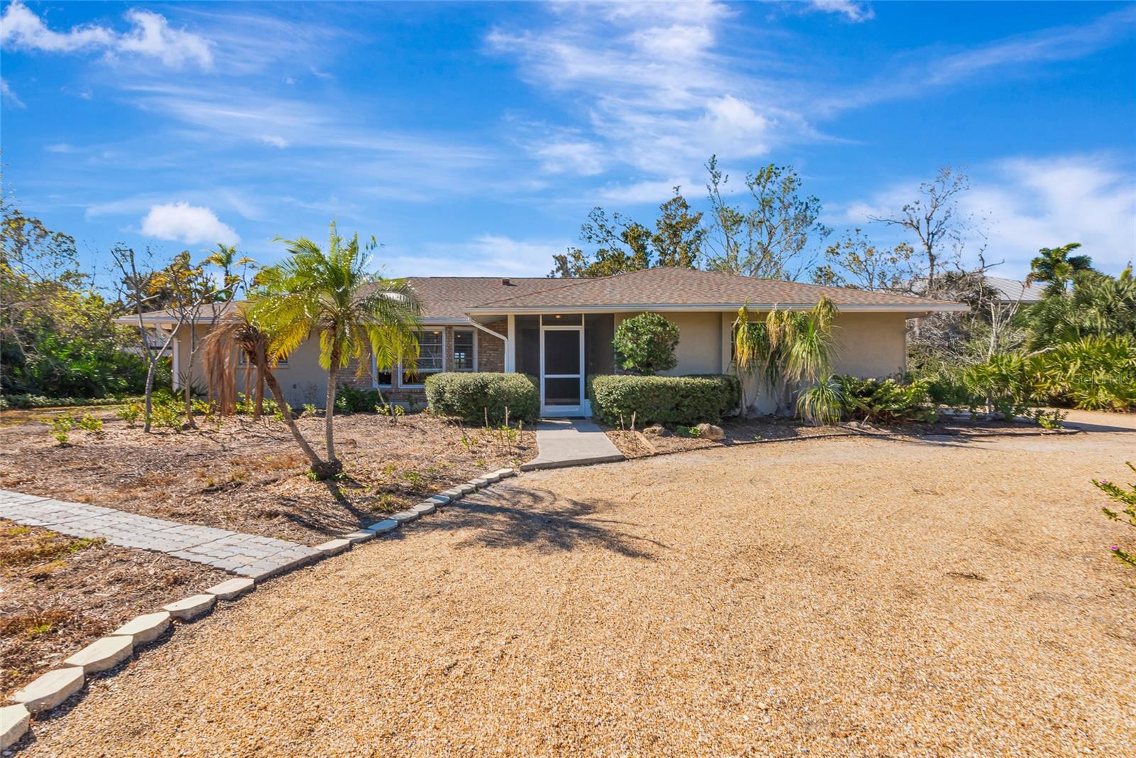 OXFORD MANOR - Residential