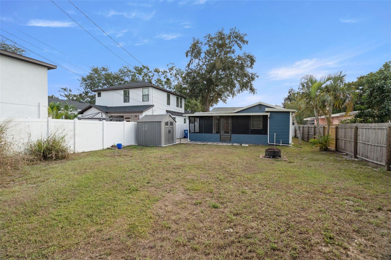 FRANCELLA PARK - Residential