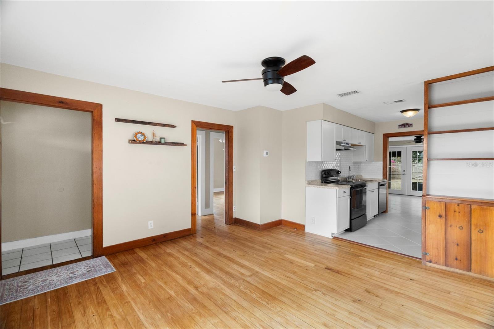 FRANCELLA PARK - Residential