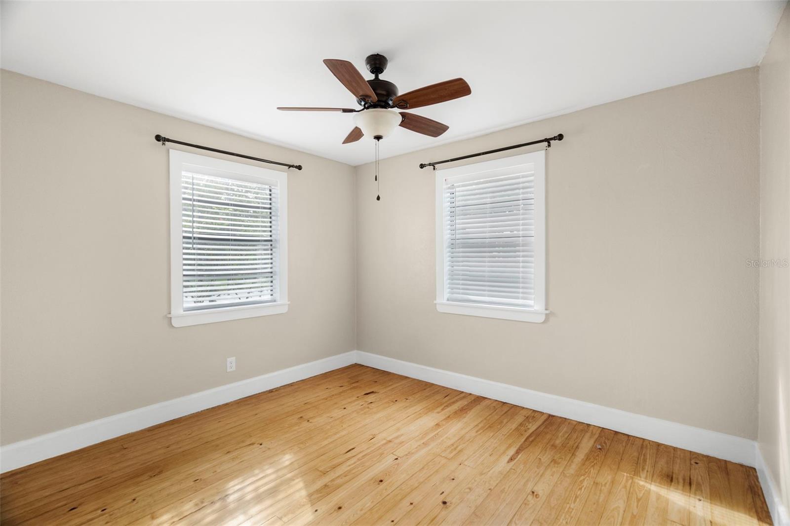 FRANCELLA PARK - Residential