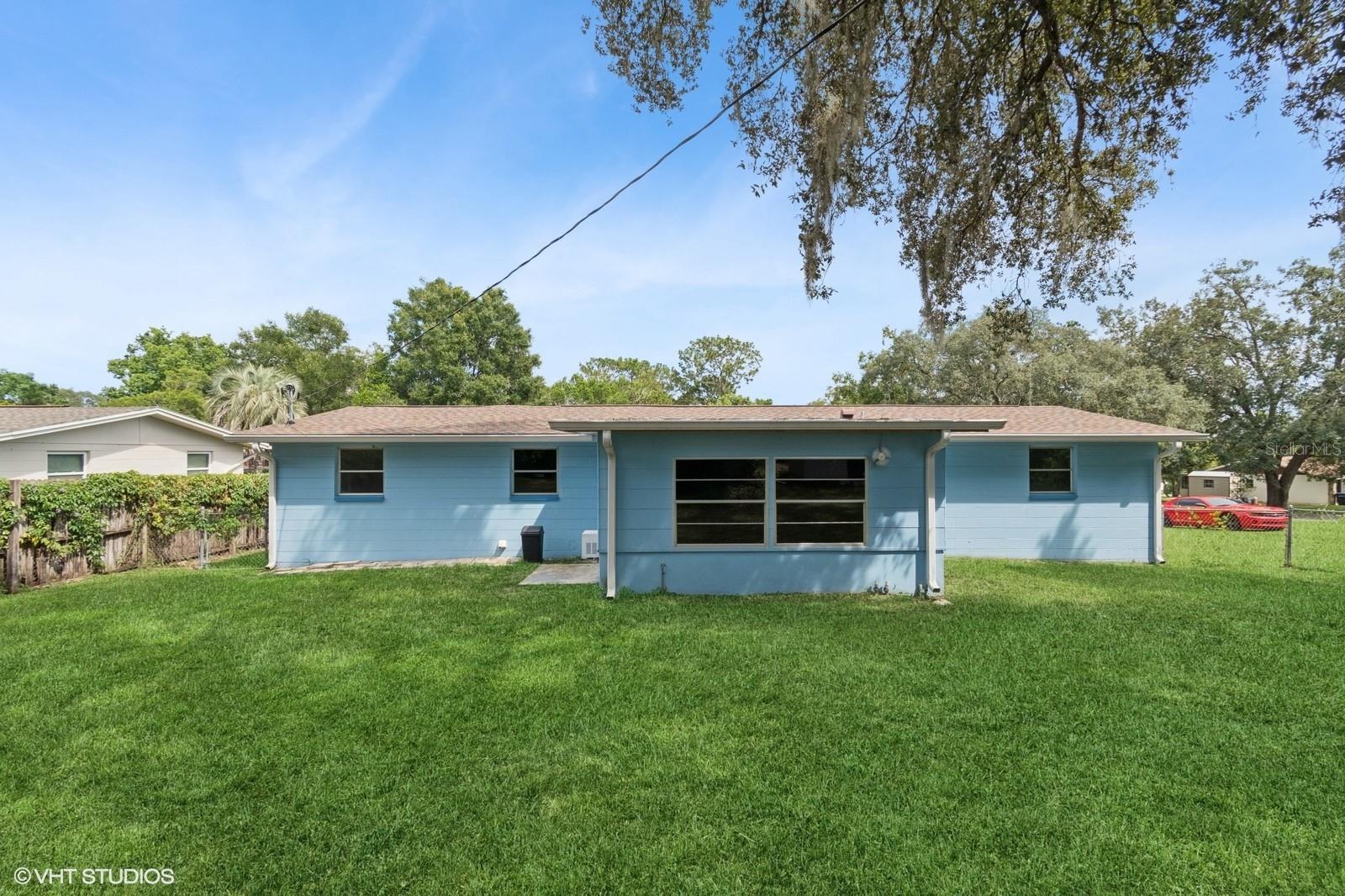 BEVERLY HILLS UNIT 02 - Residential