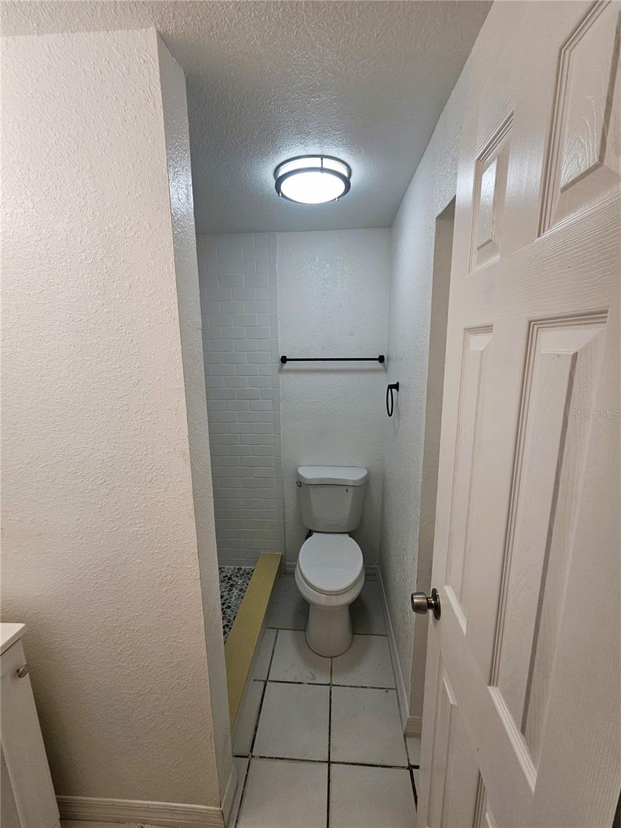 NORTHVIEW HILLS UNIT 2 - Residential Lease