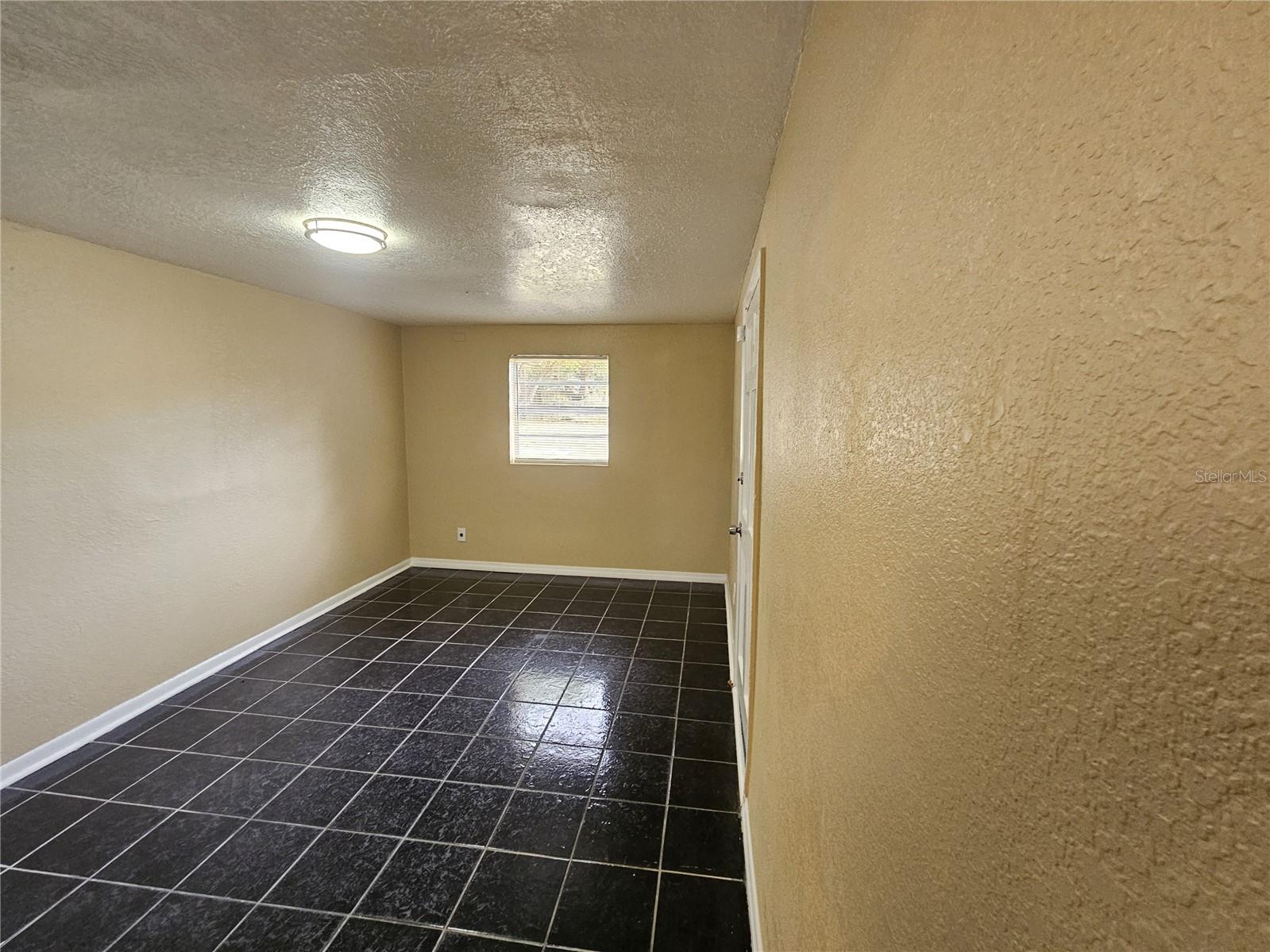 NORTHVIEW HILLS UNIT 2 - Residential Lease