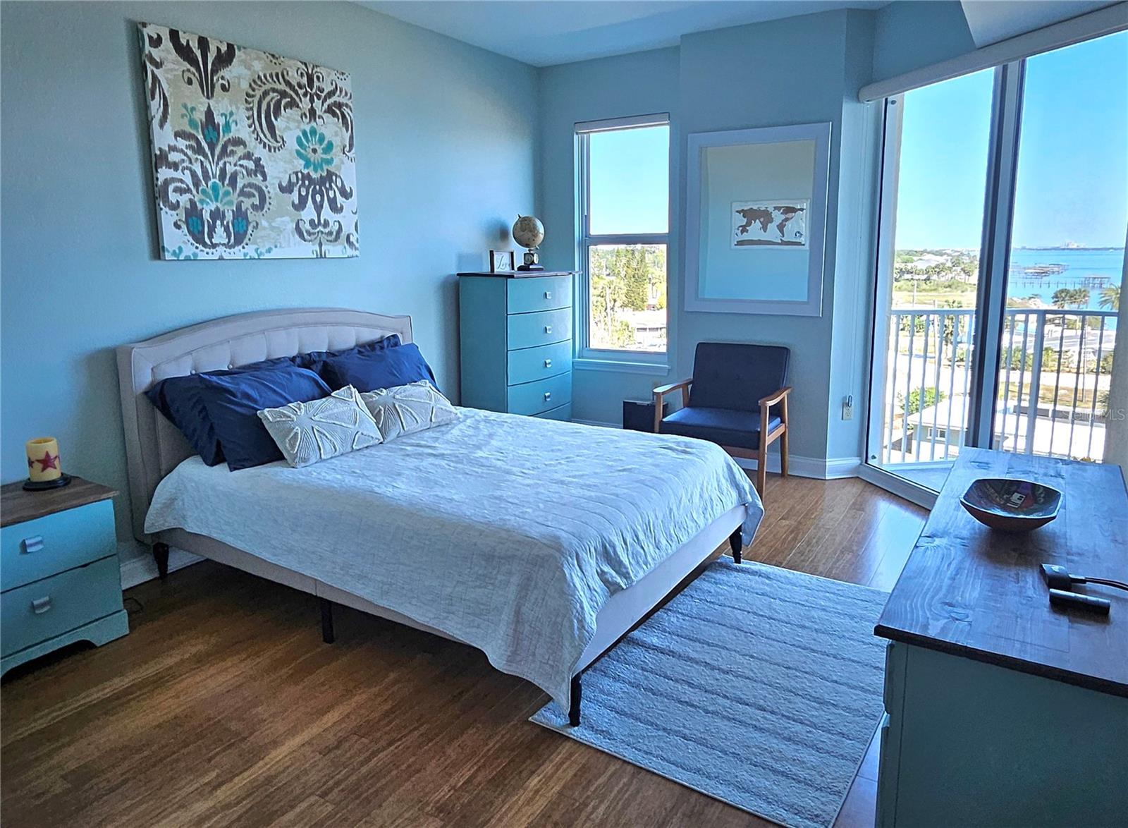 HALIFAX LANDING - Residential