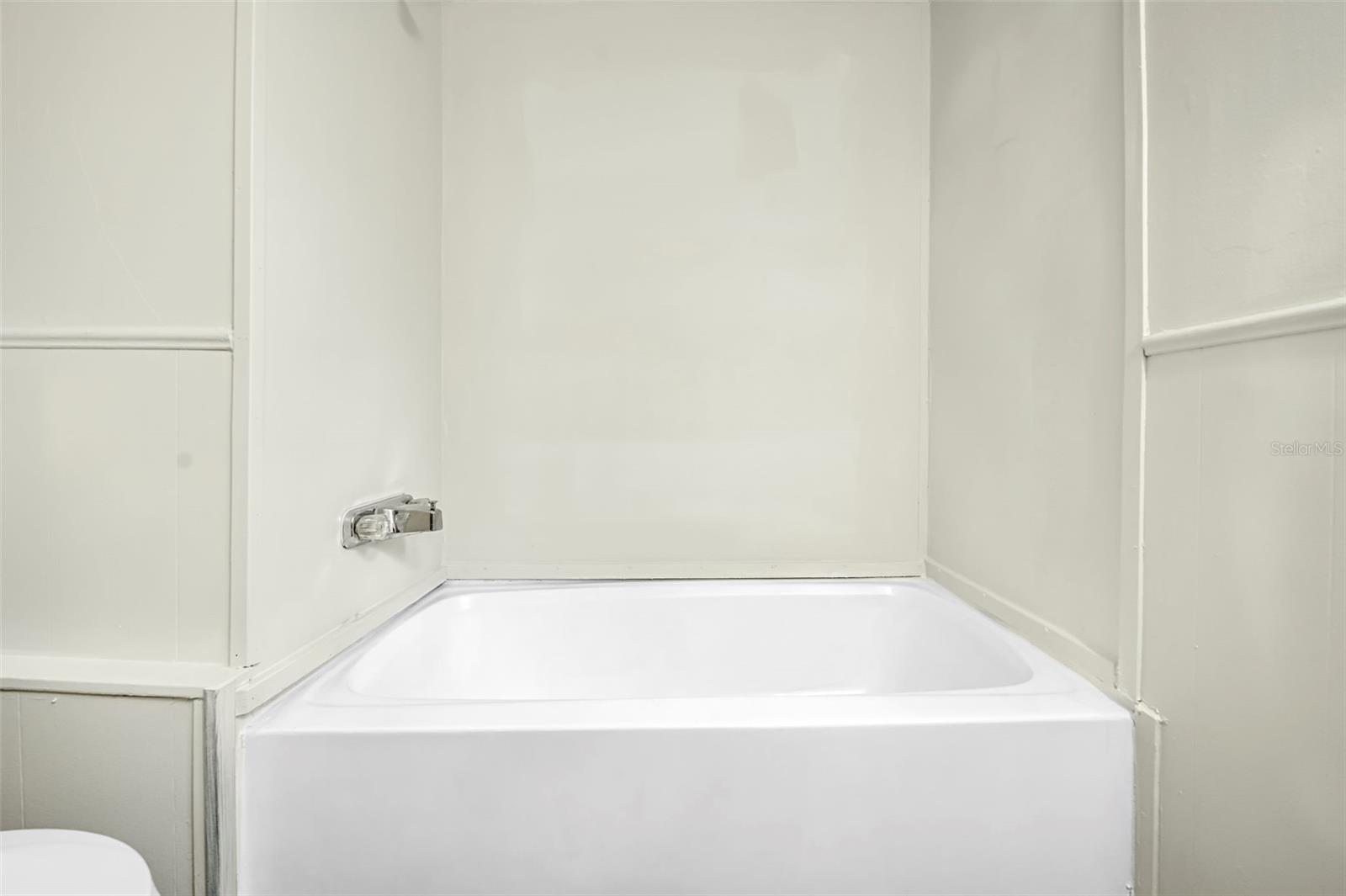 HOLIDAY ACRES UNIT 01 - Residential