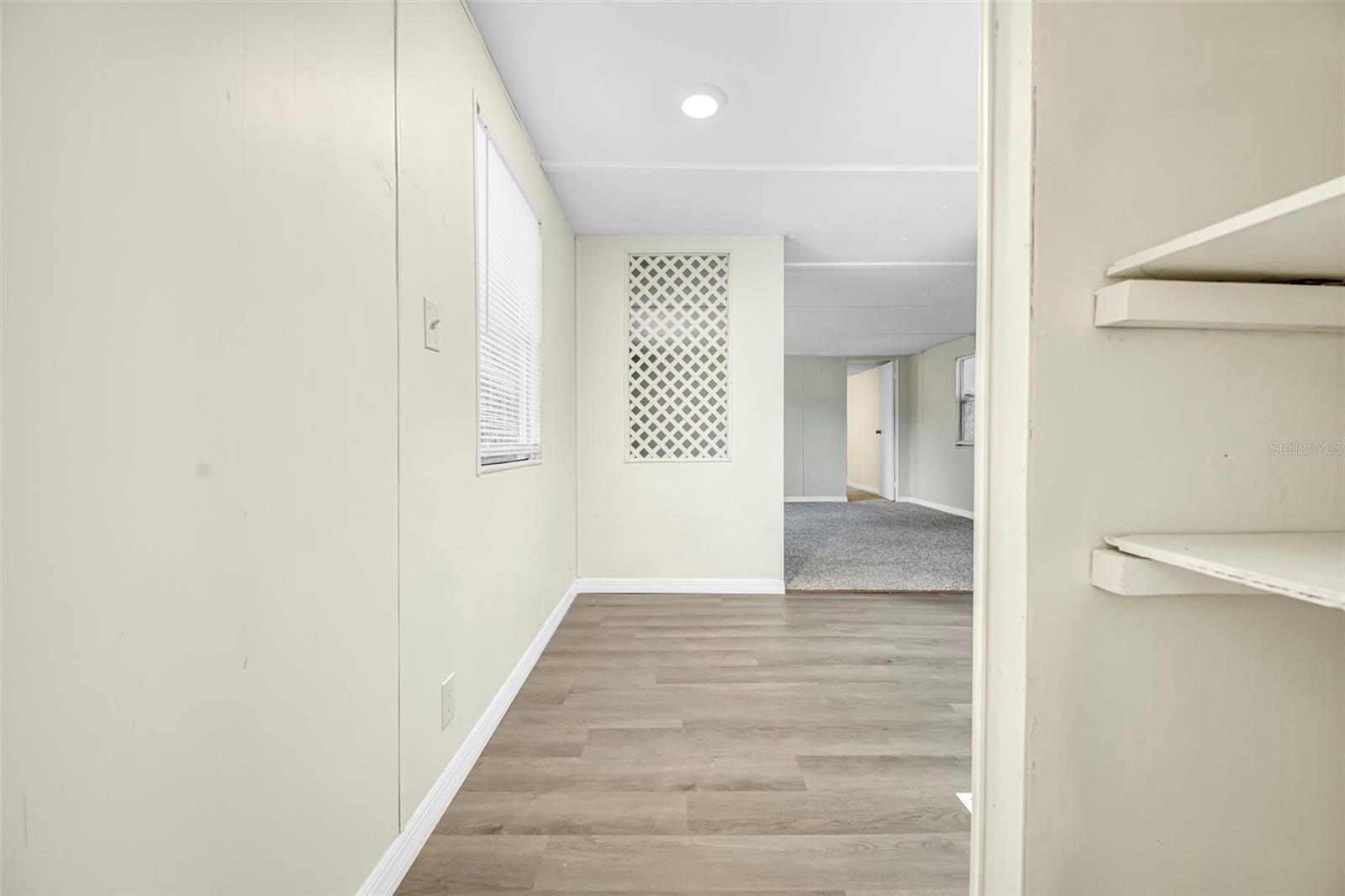 HOLIDAY ACRES UNIT 01 - Residential