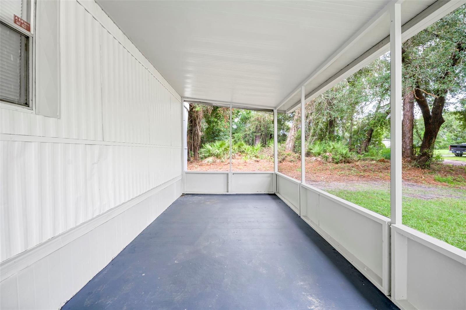 HOLIDAY ACRES UNIT 01 - Residential