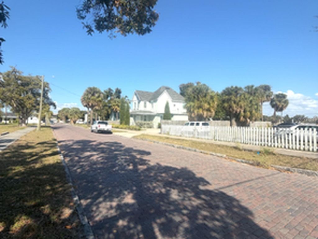Photo of 1802 N Mitchell Avenue, Tampa, FL 33602 (MLS # TB8483577)