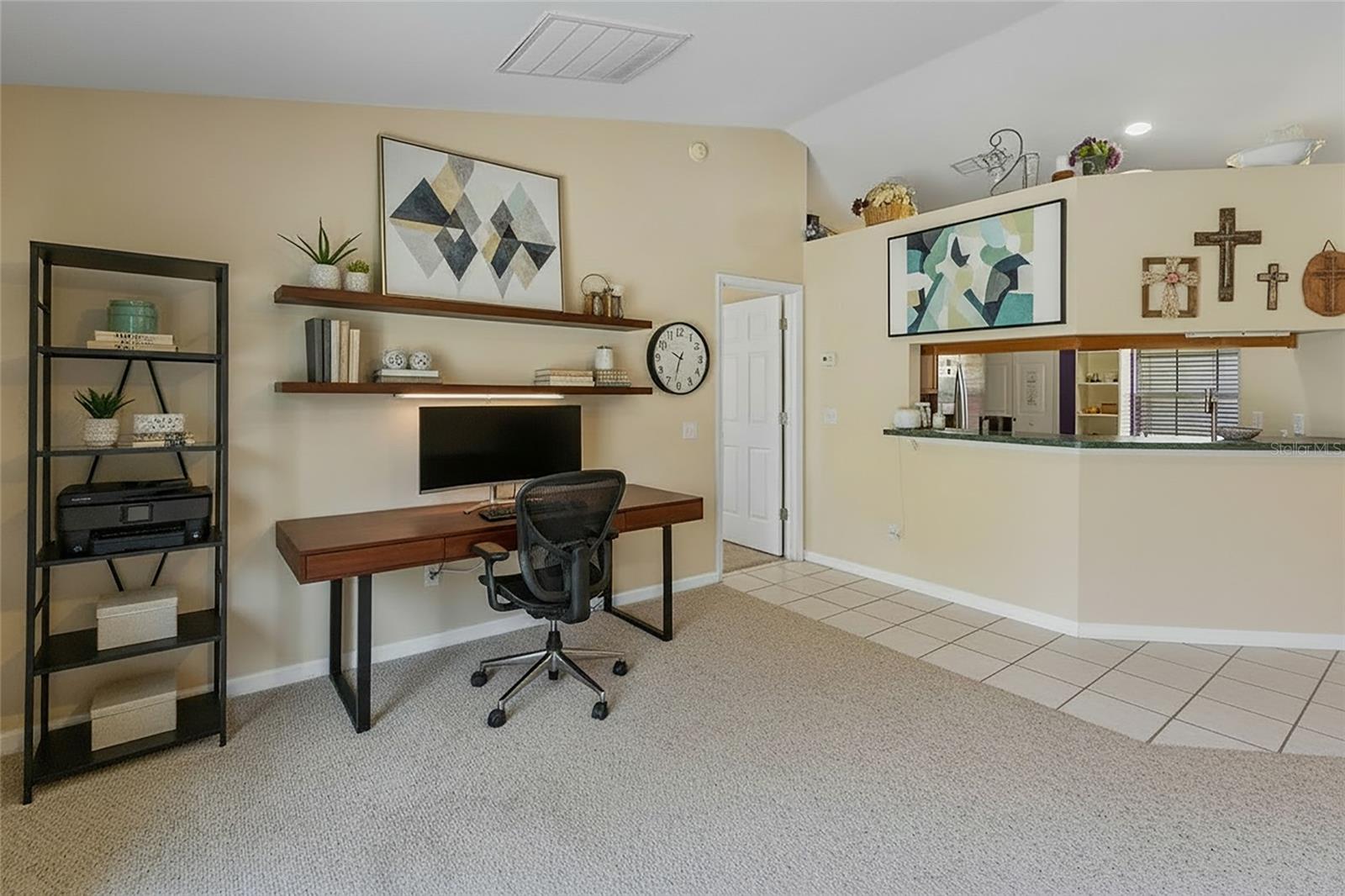 LAKE WEIR GARDENS - Residential