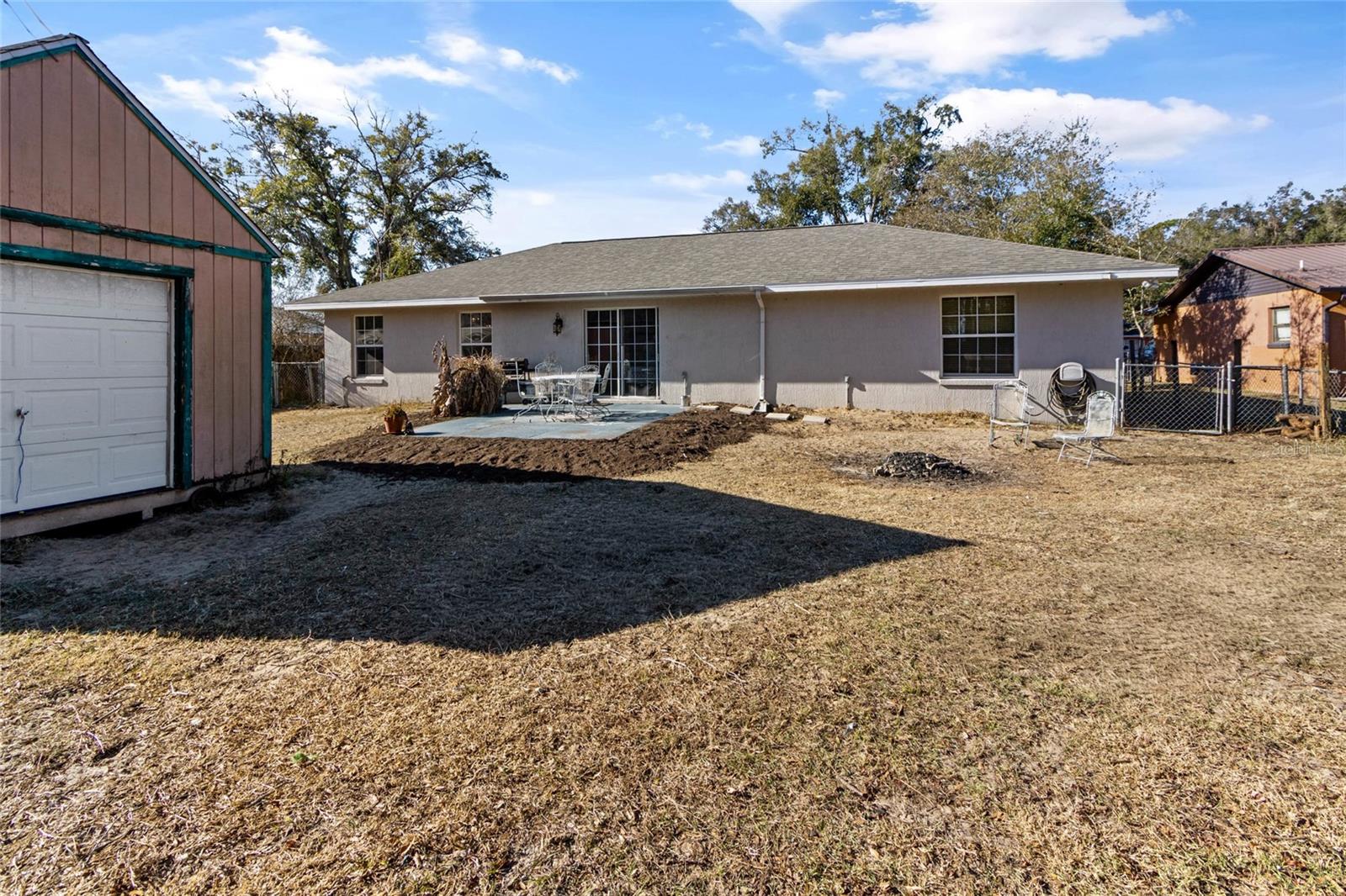 LAKE WEIR GARDENS - Residential