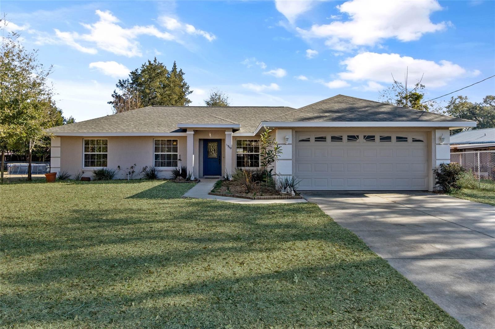 LAKE WEIR GARDENS - Residential