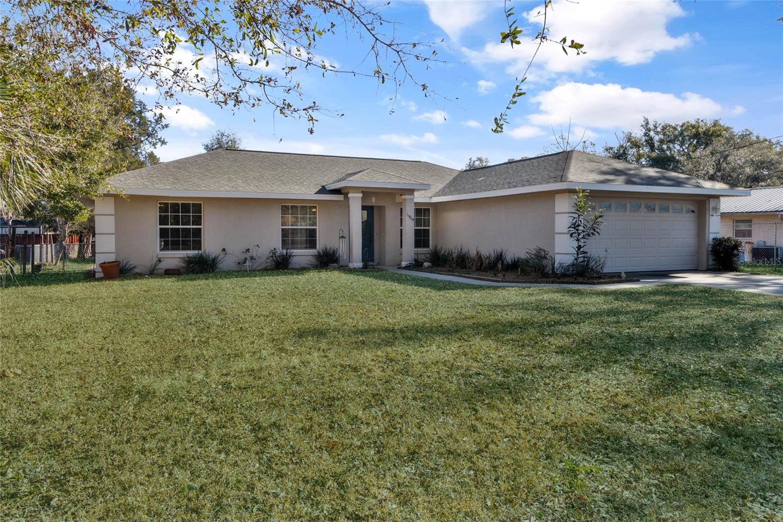 LAKE WEIR GARDENS - Residential