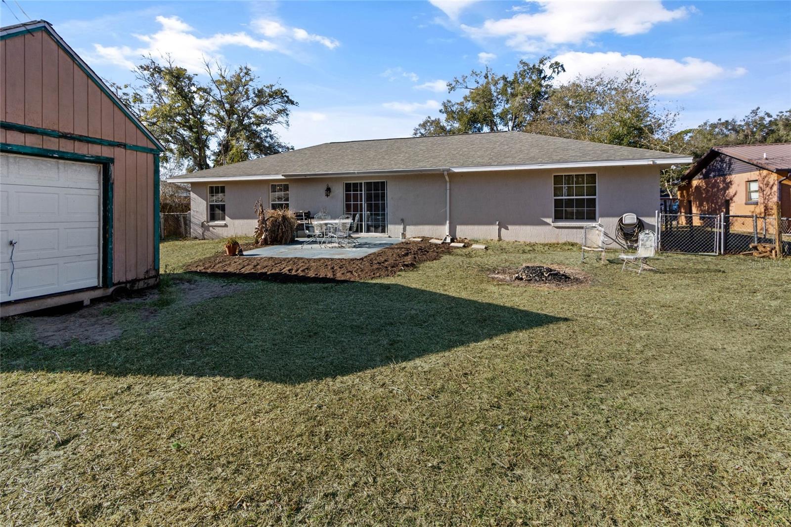 LAKE WEIR GARDENS - Residential