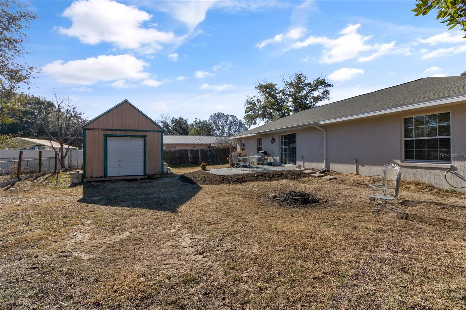 LAKE WEIR GARDENS - Residential