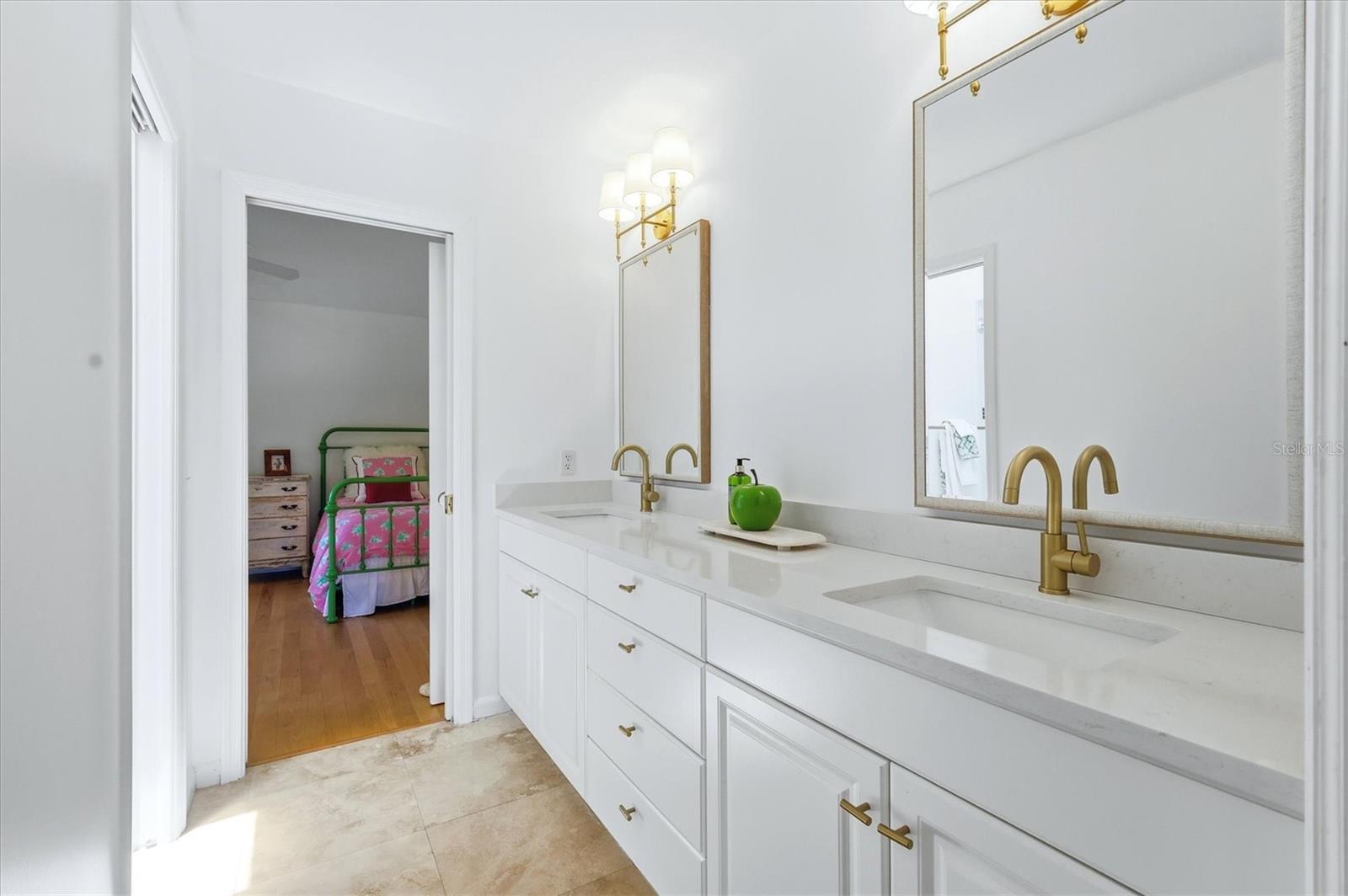 THE LANDINGS - Residential