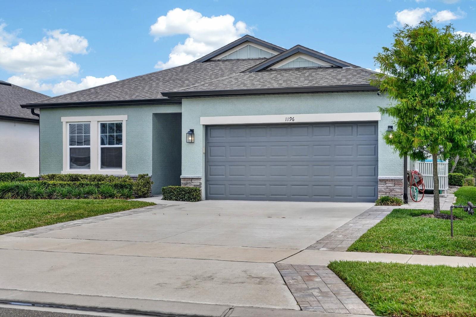 HAMPTON OAKS - Residential