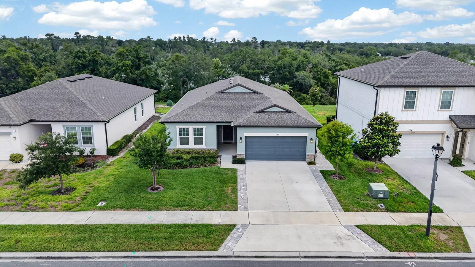 HAMPTON OAKS - Residential