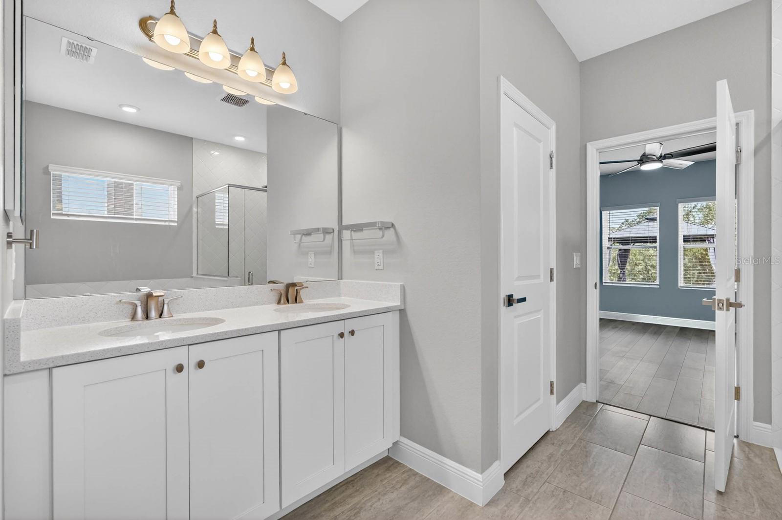 HAMPTON OAKS - Residential