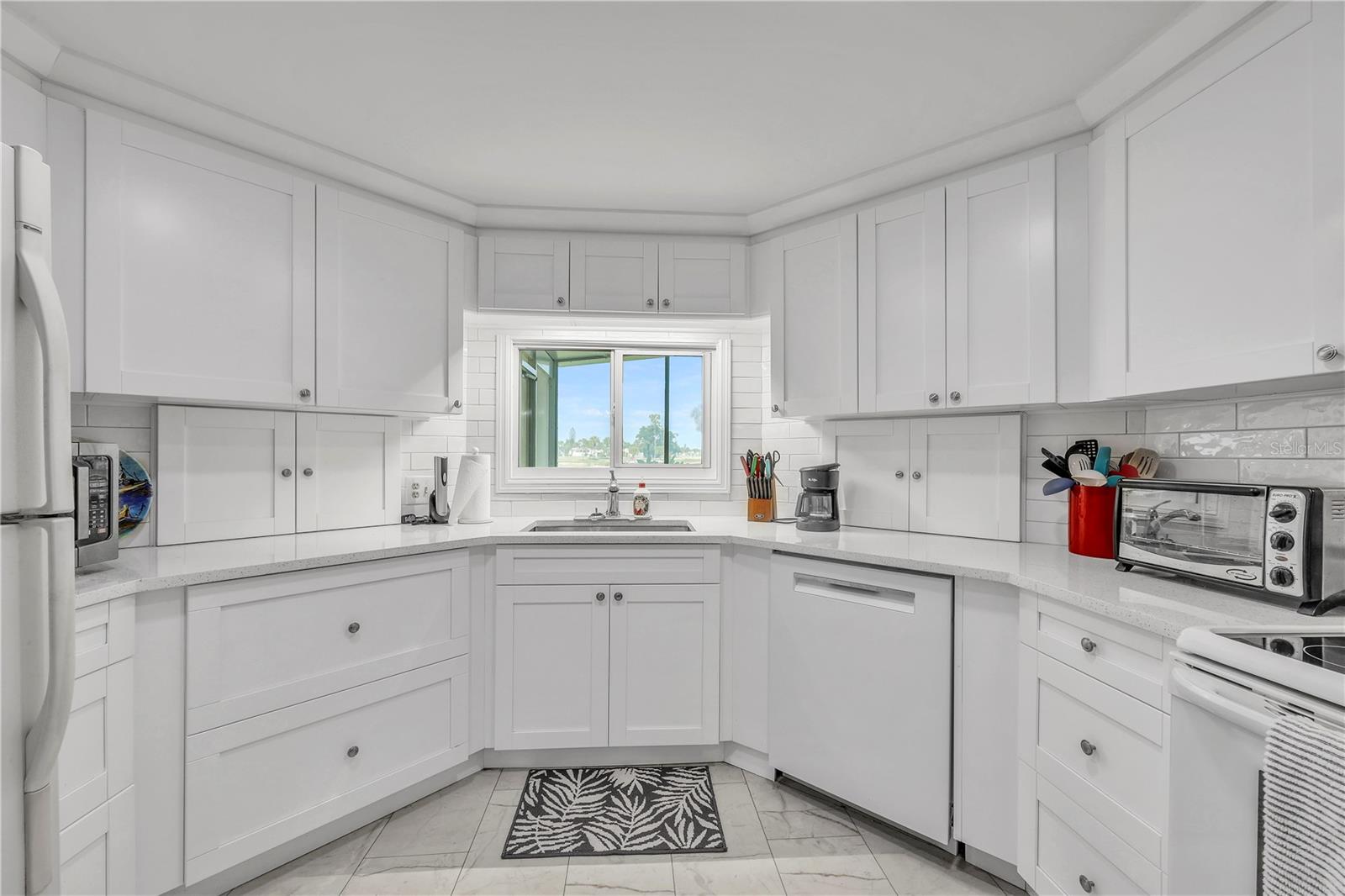 MAPLE LEAF ESTATES - Residential