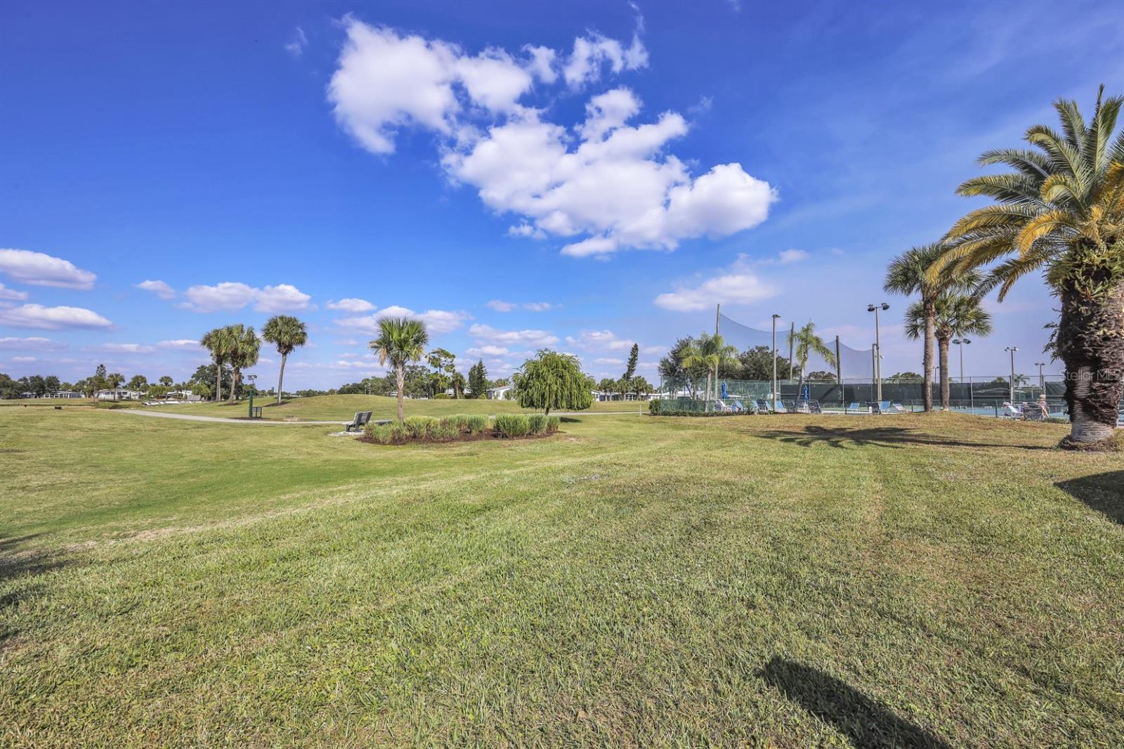 MAPLE LEAF ESTATES - Residential