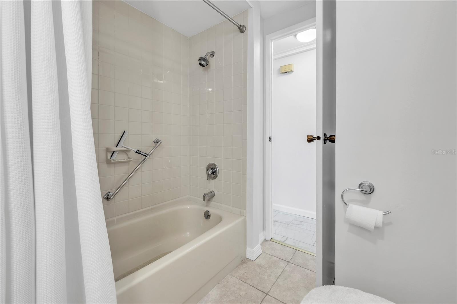 MAPLE LEAF ESTATES - Residential