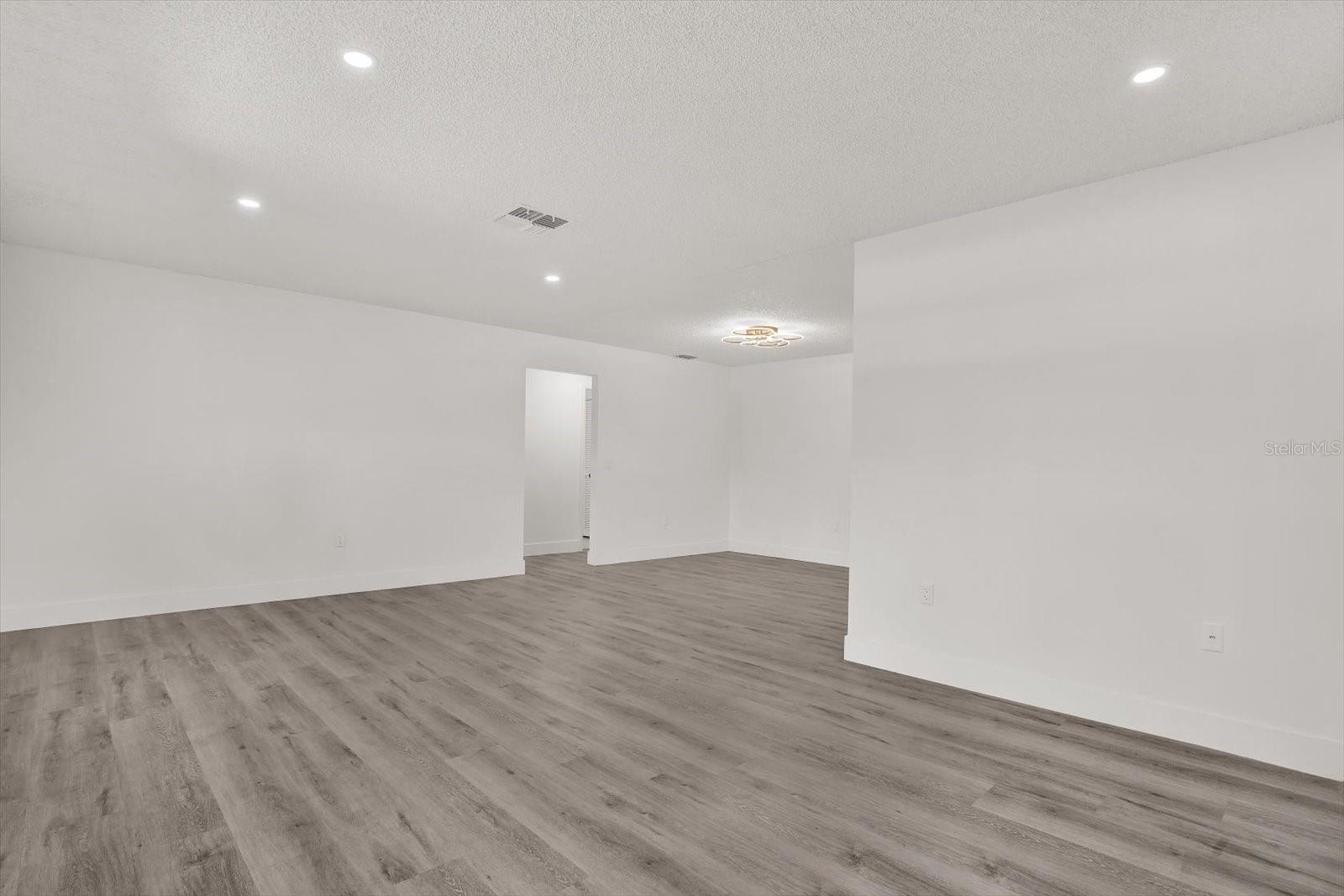 2263 FOUNDER ROAD