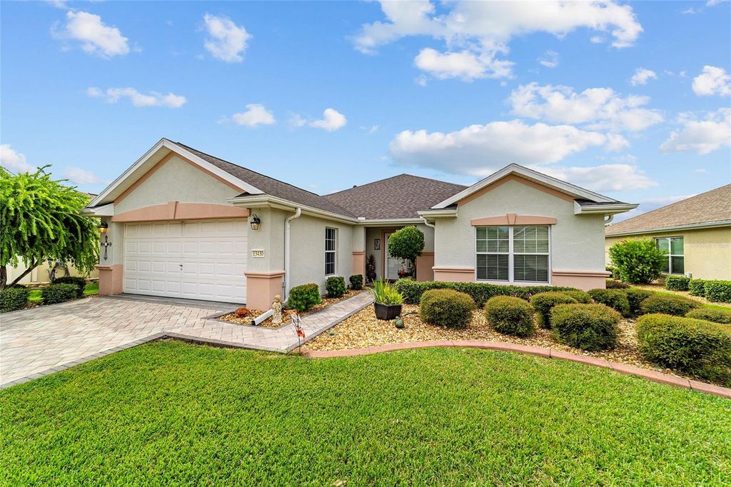 Photo of 13430 SE 86th Circle, Summerfield, FL 34491 (MLS # OM709321)