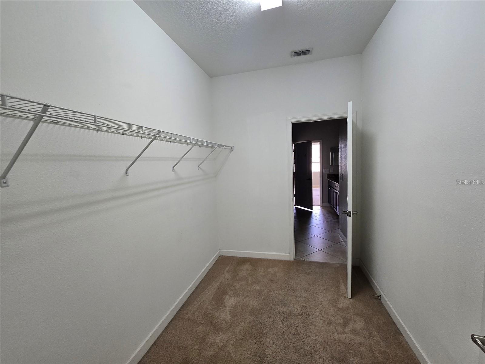 A0Y | LA COLLINA PHASE 1B - Residential Lease