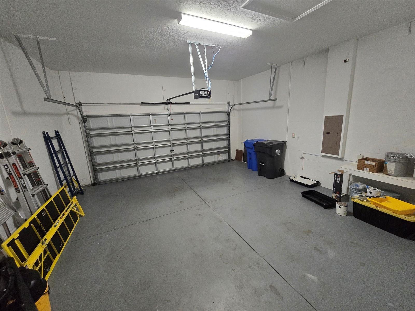 A0Y | LA COLLINA PHASE 1B - Residential Lease