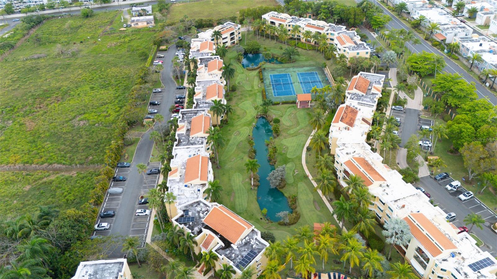 EL DORADO CLUB - Residential