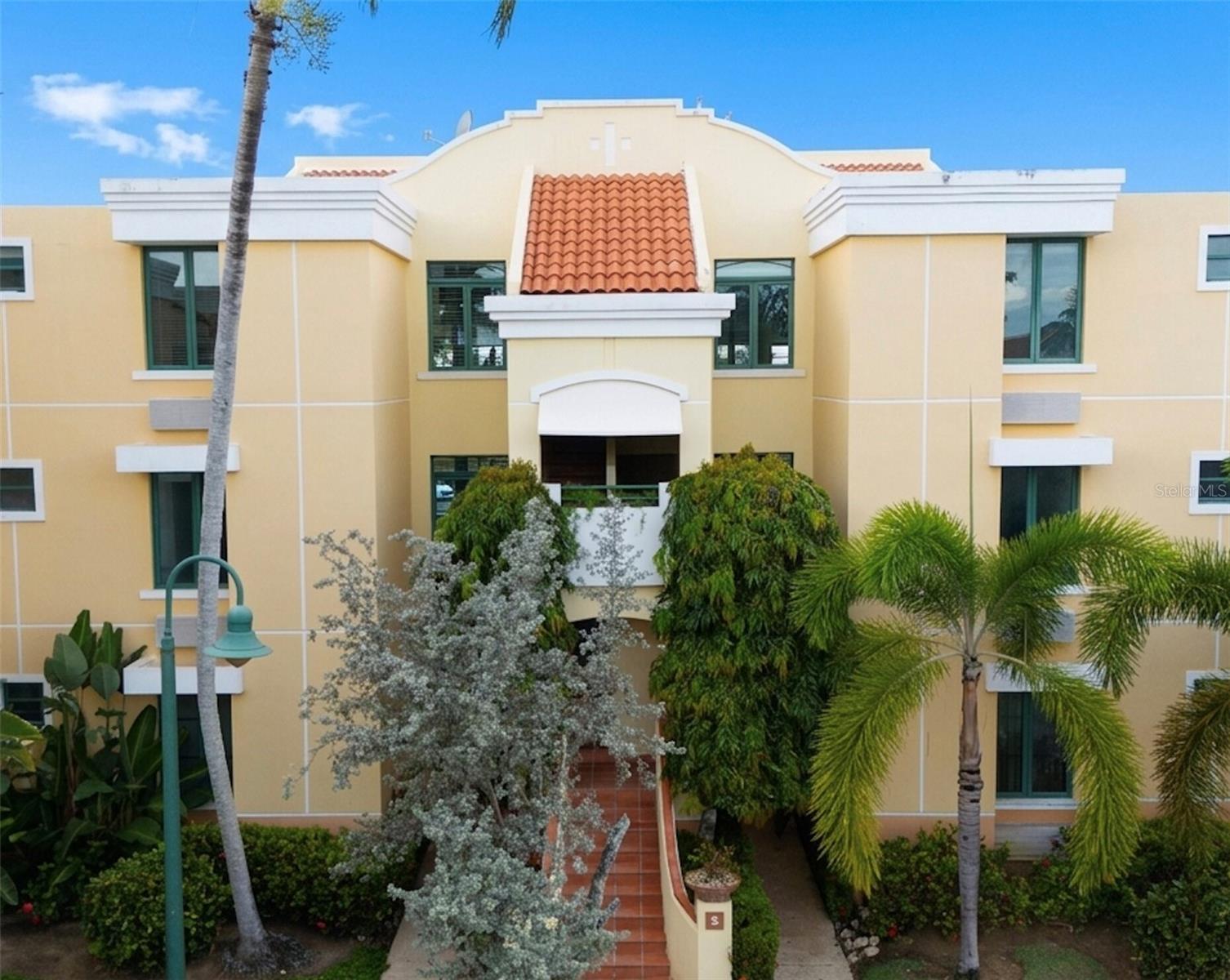 EL DORADO CLUB - Residential