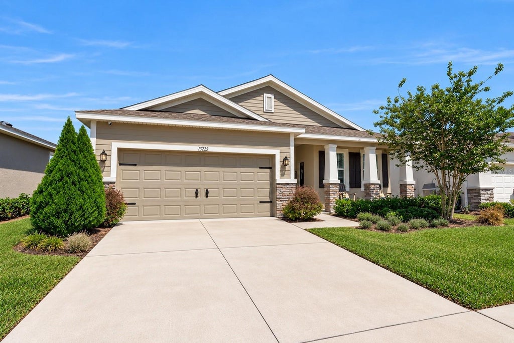 Photo of 13225 Waterleaf Garden Circle, Riverview, FL 33579 (MLS # A4707634)