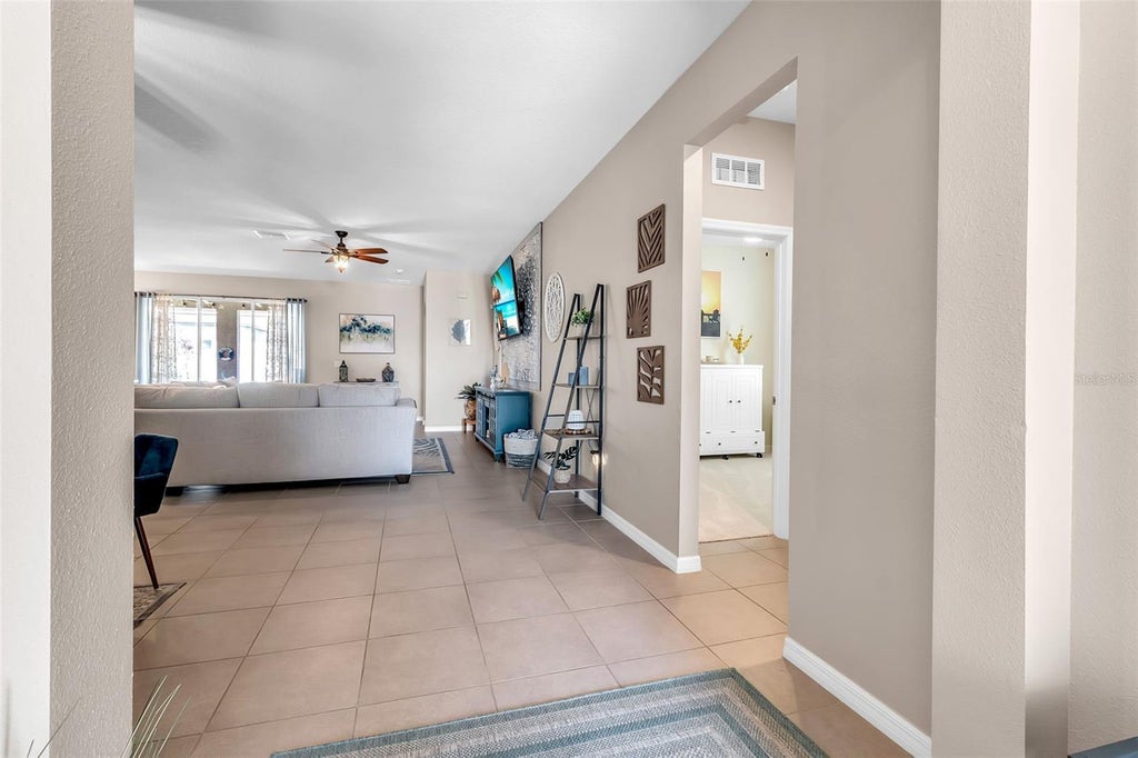 Photo of 13225 Waterleaf Garden Circle, Riverview, FL 33579 (MLS # A4707634)